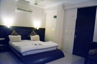 Hotel Crown Jaipur, Jaipur 4